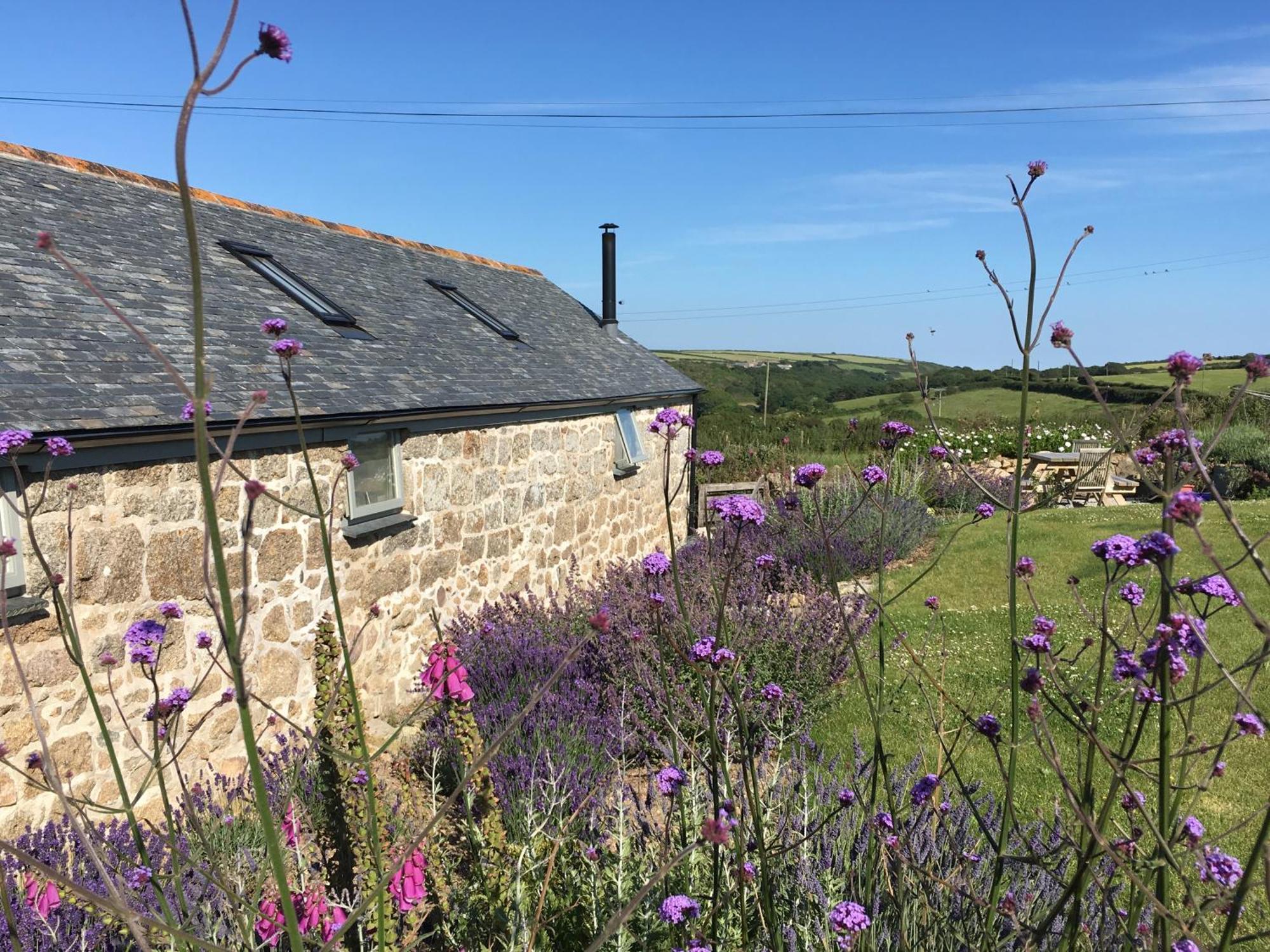 Trengothal Barn Lägenhet Porthcurno Exteriör bild