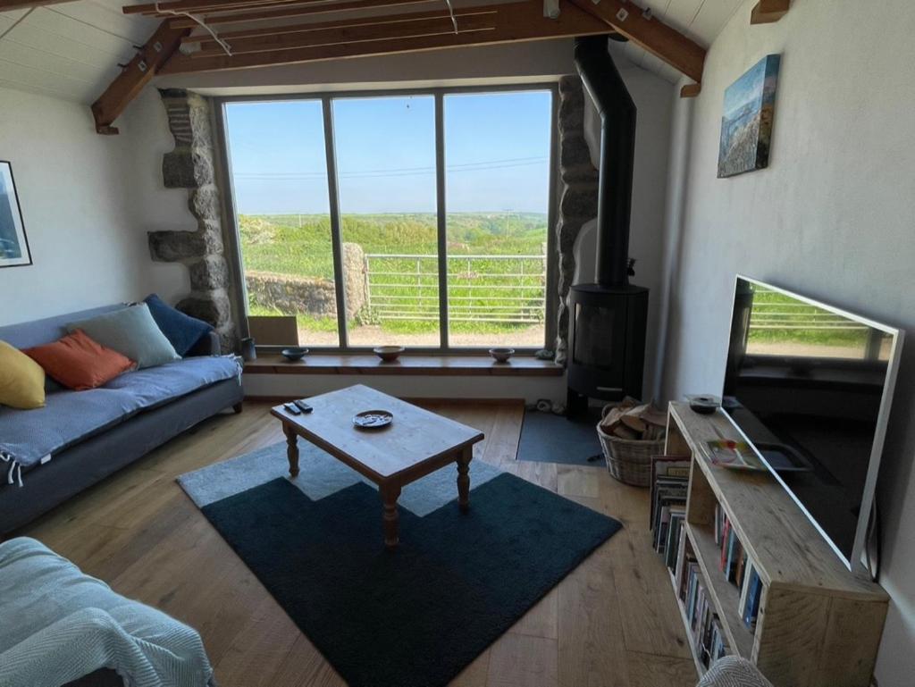 Trengothal Barn Lägenhet Porthcurno Exteriör bild