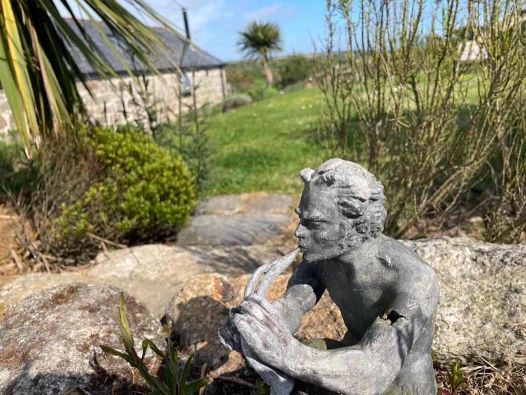 Trengothal Barn Lägenhet Porthcurno Exteriör bild