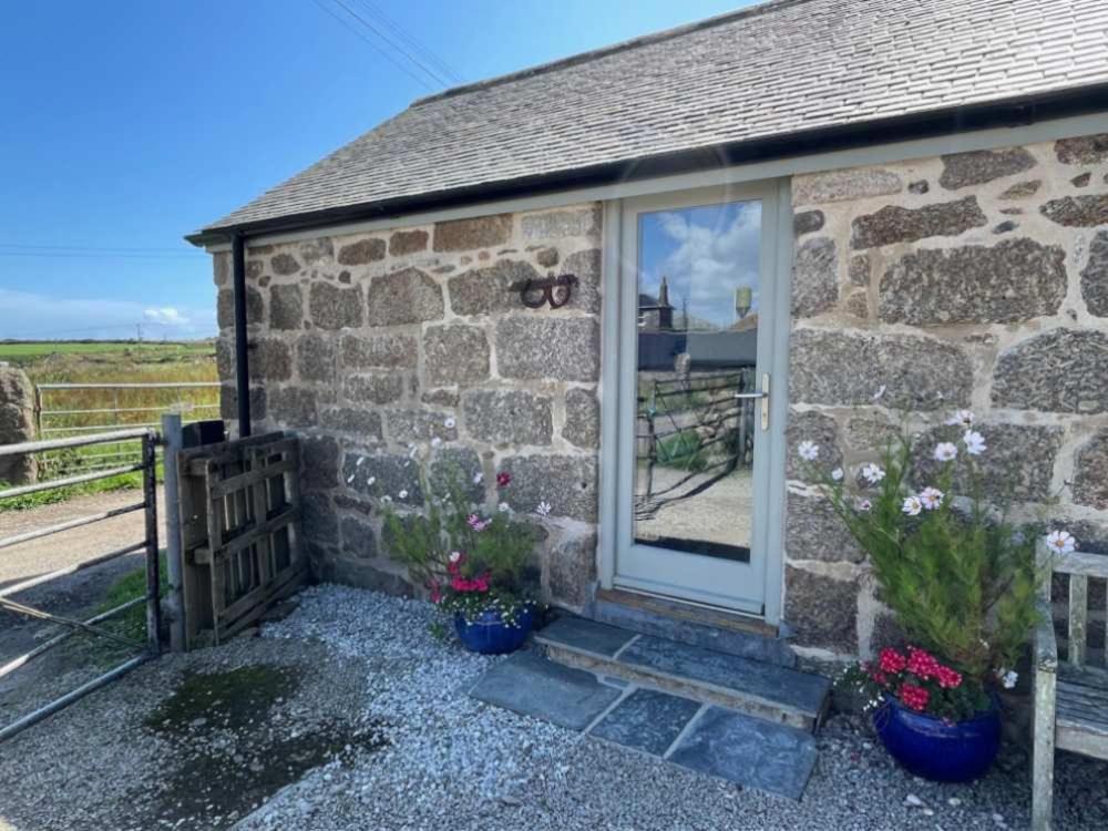 Trengothal Barn Lägenhet Porthcurno Exteriör bild